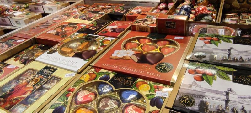 German tour in the Market Hall of Budapest with tastings - Tasting Hungarian Salamis and Sausages