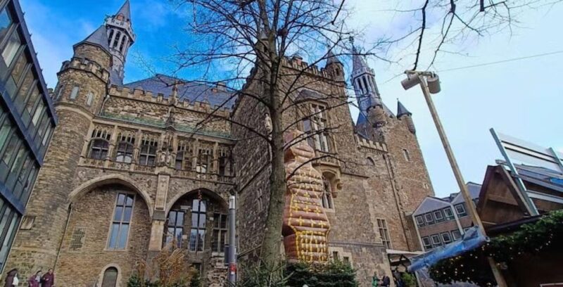 Germany: Guided tour of Aachen - Visit the Majestic Aachen Cathedral and Its Treasury