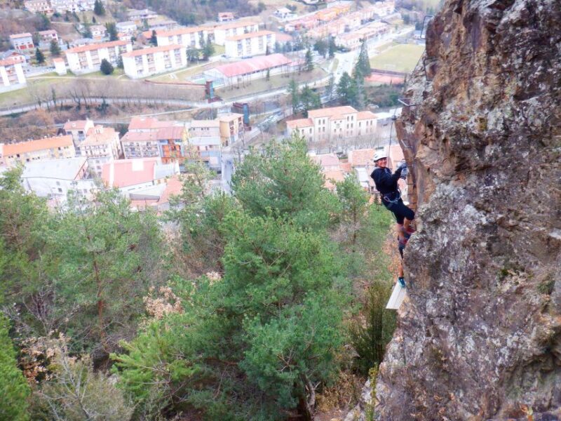 Gerona: Via Ferrata Roca de la Creu en Ribes de Freser - Key Points
