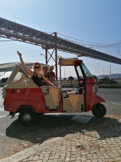Get a TukTuk tour with a local guide! - Street Art and Hidden Locations in Lisbon’s Old Town