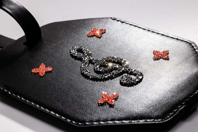 Get Crafty with Crystals: Your DIY Swarovski Workshop - The Venues Artistic Atmosphere and Store Offerings