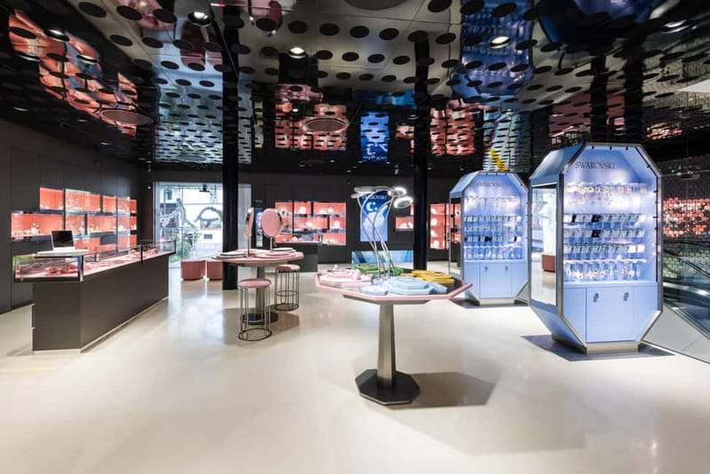 Get Crafty with Crystals: Your DIY Swarovski Workshop - Expert-Led Guidance and Friendly Instruction