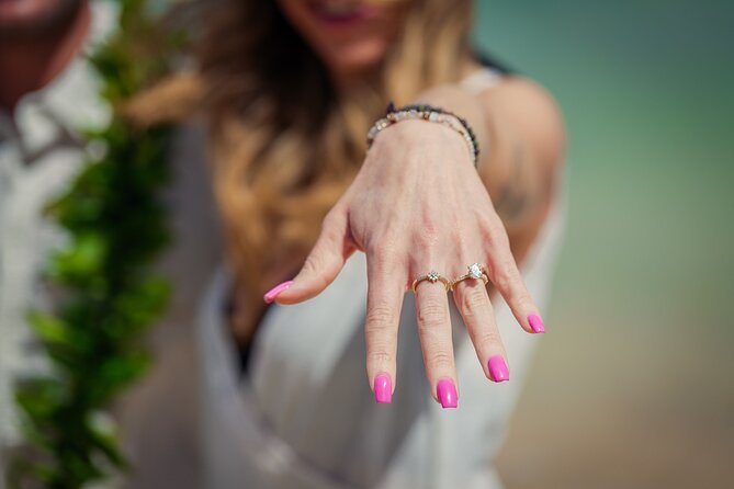 Get Engaged on Maui Beach with a Photographer - Logistics and Meeting Details for a Smooth Experience