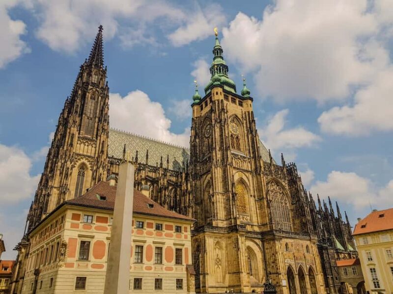Get&Go:Prague Castle Ticket & E-Guide with Discount Vouchers - Discover the Historical Treasure Trove of Prague Castle