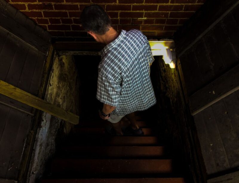 Gettysburg: Exclusive Welty House Ghost Hunt with Equipment - Key Points