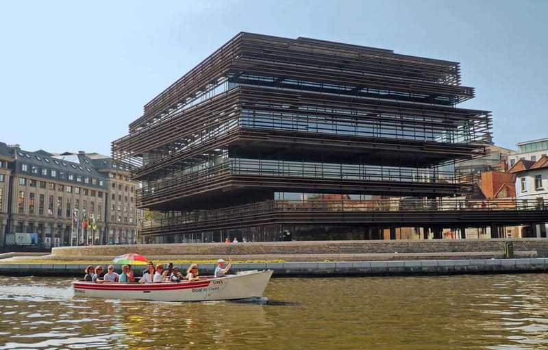 Ghent Completely - 90-minute boat tour (DUTCH ONLY) - Marvel at Ghent’s Iconic Landmarks from the Water