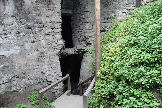 Ghost City istanbul Walking Tour - Practical Aspects: Group Size, Tickets, and Accessibility