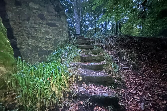 Ghost, Ghouls and Graveyards Private Highland Tour - Clava Cairns and Their Ghostly Legends