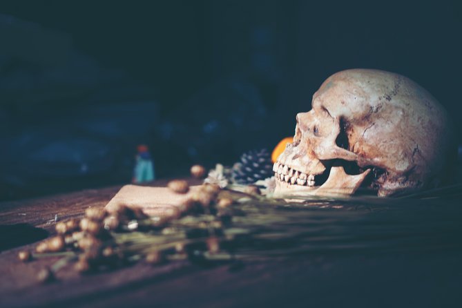 Ghost On the Strand Ghost Tour - Engaging Stops: From the Railroad to the Opera House