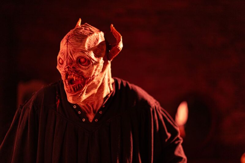 Ghost Tour Featuring The Savannah Paranormal Museum - The Haunted Trolley Ride Through Savannah’s Historic Districts