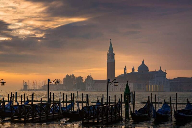 Ghost Tour in Venice - Inside the Shadows - Meeting Point Near the Statue in Piazza San Marco