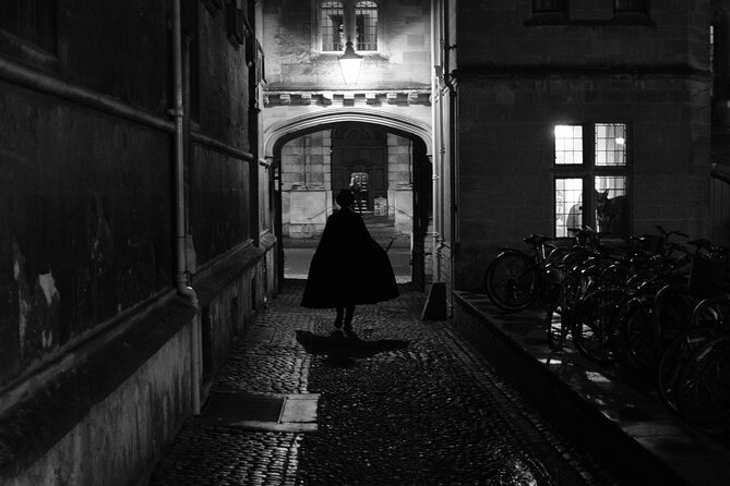 Ghost Tour of Oxford - Exploring Oxford’s Historic and Haunted Landmarks