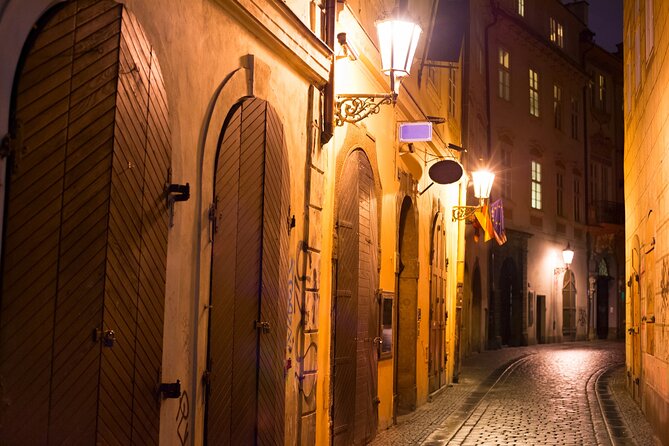 Ghosts and Legends walking tour in Prague - Meeting Location and Tour Logistics