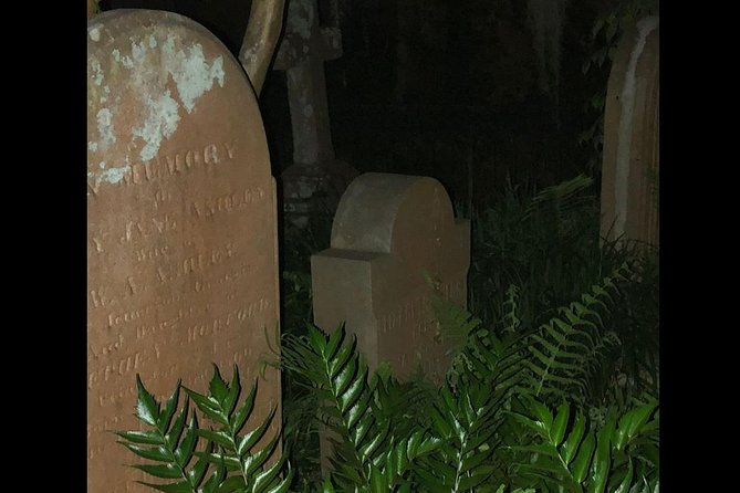 Ghosts of Charleston Night-Time Walking Tour with Unitarian Church Graveyard - Discover the Unmatched Charm of Charleston’s Haunted Nights