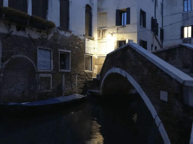 Ghosts of Venice: Castello, San Giovanni & Paolo, Cannaregio - Haunted Canals and Dark Historic Corners