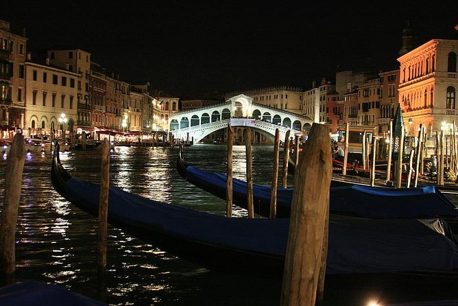 Ghosts of Venice - Discovering the Unknown - Venice at Night: A Different Side of the City