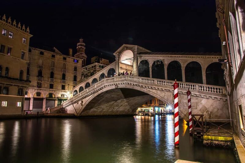 Ghosts of Venice: Malibran Theater and Cannaregio - Authentic Venice Night Atmosphere and Atmosphere