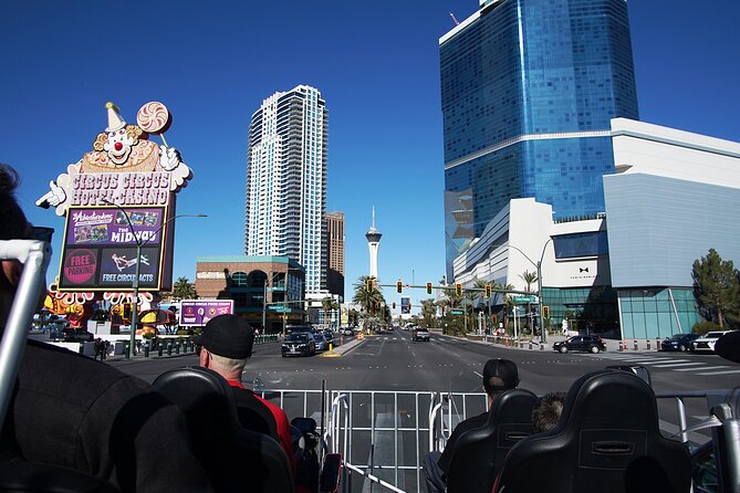 Giant Shopping Cart Limo Ride in Las Vegas - Explore The Venetians Italian Charm from the Open-Air Cart