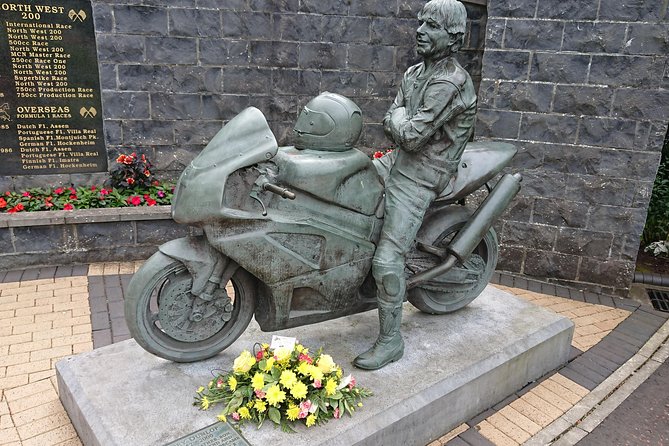 Giant's Causeway Tour - The Carrick-a-Rede Rope Bridge Experience