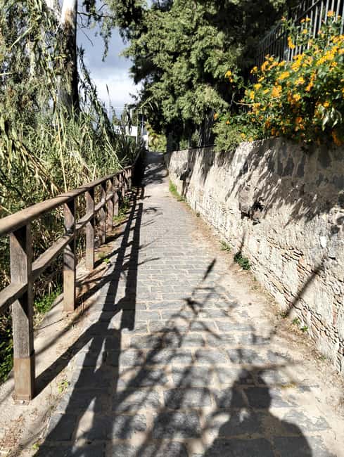 Giardini Naxos: A tour through history and legends with an expert guide - Practical Details: Duration, Language, and Group Size