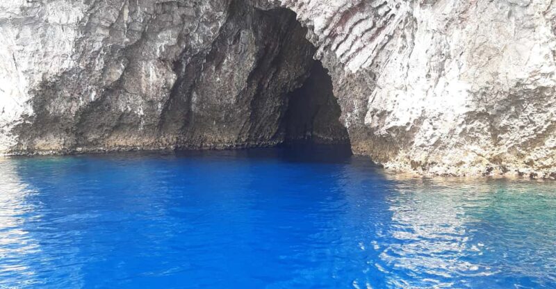 Giardini Naxos: Isola Bella and Grottos Cruise with Aperitif - Practicalities: Logistics and Equipment