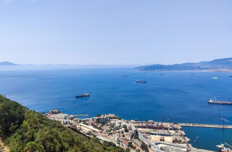 Gibraltar: premium private day trip & Rock tour - Lunch and Strolling Through Gibraltars Historic Center