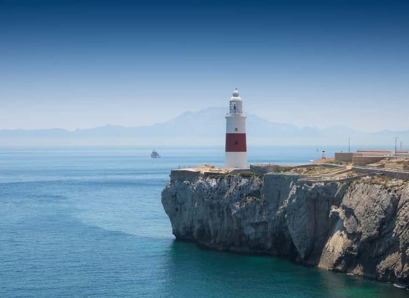 Gibraltar Rock tour - Explore Gibraltars Highlights on the Rock Tour