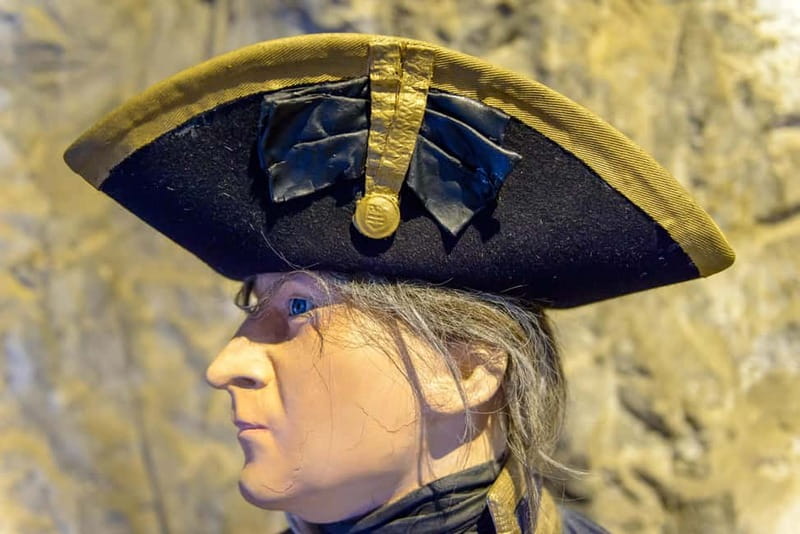 Gibraltar: Ultimate Full-Day Private Tour - Exploring the WW2 Tunnels and City Under Siege Exhibition