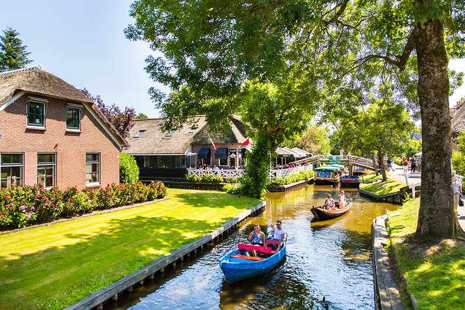 Giethoorn and Afsluitdijk Day Trip from Amsterdam with Boat Trip - Tour Highlights Highlighted by Positive Reviews