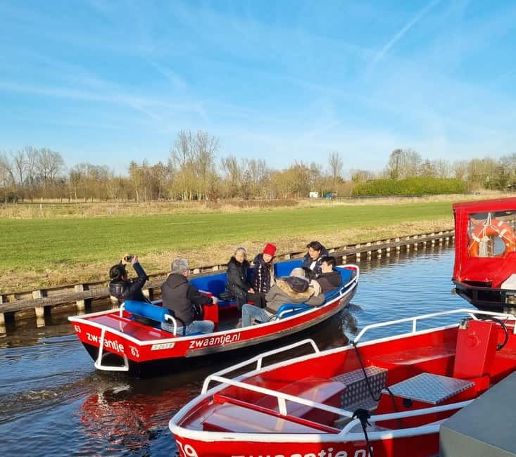 Giethoorn: Boat Rental 2,5 hour 1-8 persons - Key Points