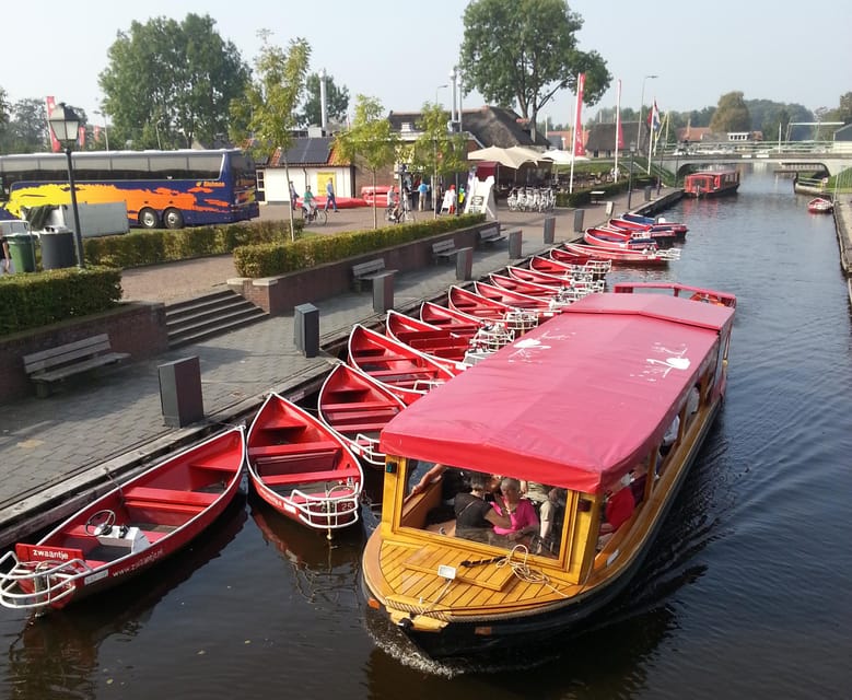 Giethoorn: Canal cruise Giethoorn village and lake - Who Will Enjoy This Tour Most?