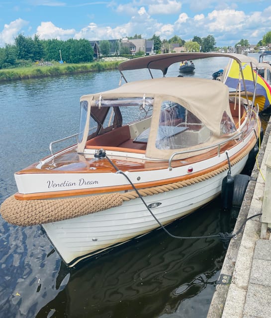 "Giethoorn: Exclusive Private Tour of the Dutch Venice" - Lunch at a Cozy Waterfront Restaurant