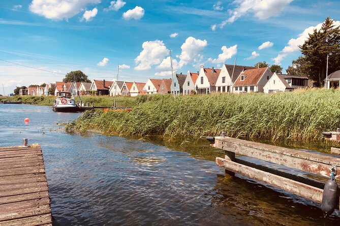 Giethoorn, Fish village , Zaanse Schans Tour incl Hotel pick up - Stroll Through Durgerdam’s Historic Fish Village