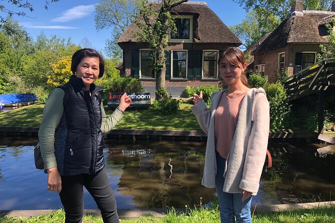 Giethoorn, Private Boat Tour & Exploring the North Netherlands - Highlights from Reviews: Expert Guides and Stunning Scenery