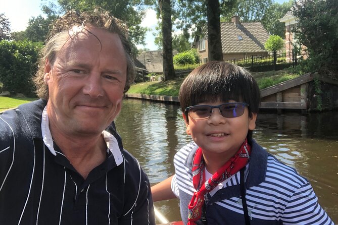 Giethoorn, Private Boat Tour & Zaanse Schans Windmills - Key Points