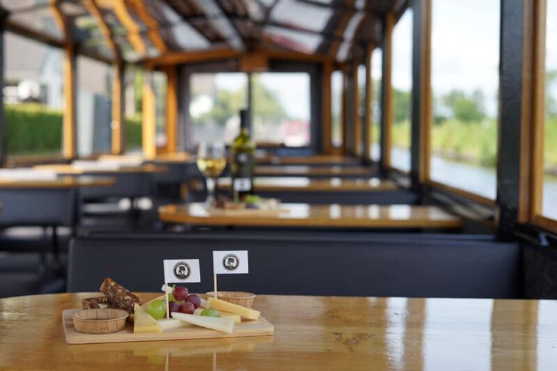 Giethoorn: Sightseeing Boat Tour - Tour Duration and Pacing