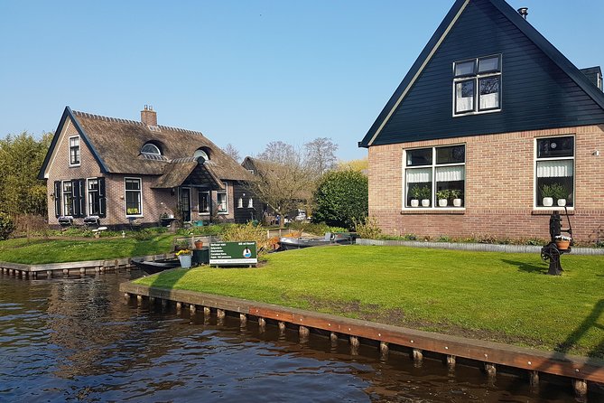 Giethoorn Small-Group Tour from Amsterdam (Max. 8 People) - Key Points