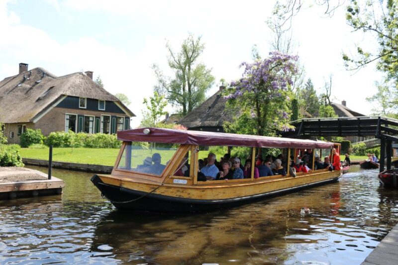 Giethoorn: Village & National Park Canal Cruise with Coffee - Practical Information: Duration, Accessibility, and Booking