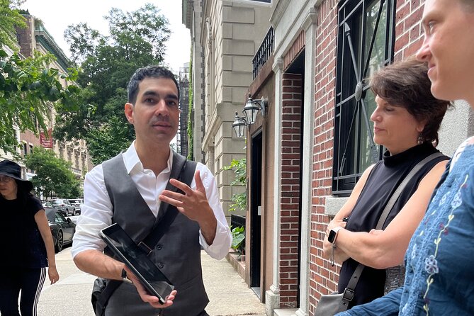 Gilded Age Mansions Tour in New York - The Tour’s Starting Point at 1 E 78th St