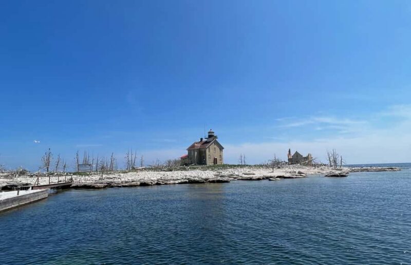 Gills Rock: Plum Island & Pilot Island Lighthouse Cruise - Scenic Door County Lighthouse Cruise from Gills Rock at $47