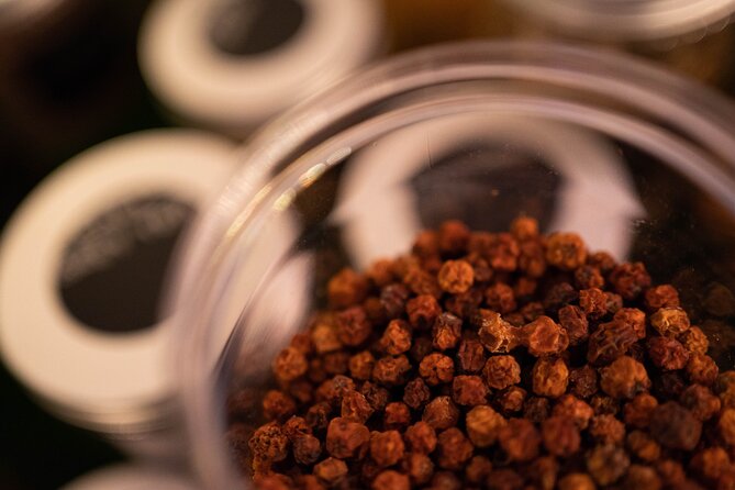 Gin Tasting Masterclass in Aberdeen - Experience the Art of Gin Blending and Flavor Recognition