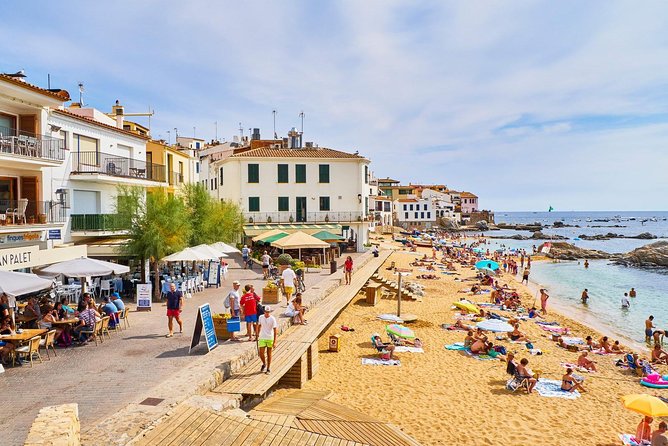 Girona and Costa Brava Private Tour with Pick-up from Barcelona - Reaching the Iconic Far de Sant Sebastià