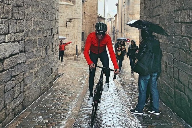 Girona Exclusive Walking Tour : Guided Tour with Small Group (3 Hours) - Walking Through Girona’s Jewish Quarter