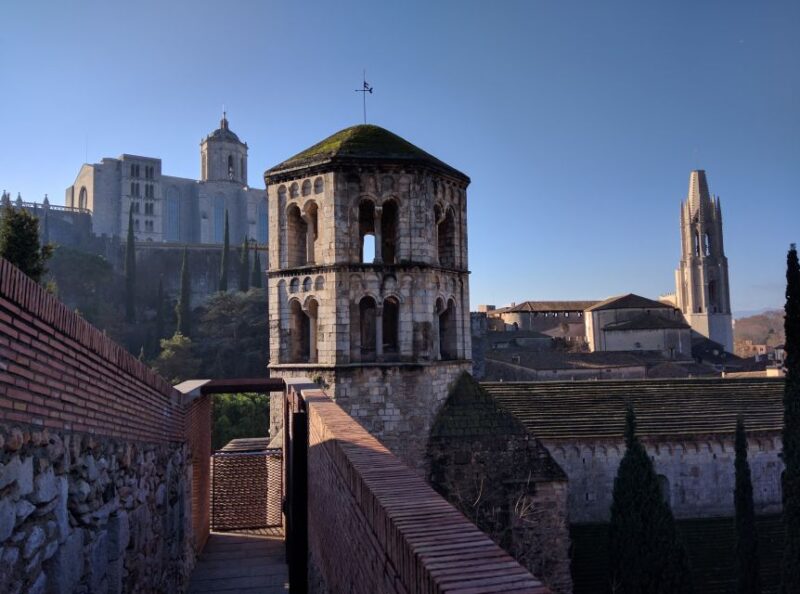Girona: Guided Walking Tour with Attraction Entry Tickets - Exploring Girona’s Architectural Landmarks