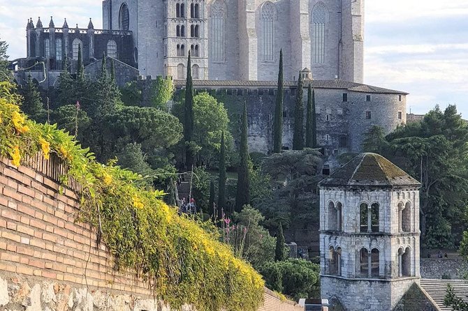 Girona History and Legends Tour Small Group from Girona - The Guides: Knowledgeable, Friendly, and Engaging