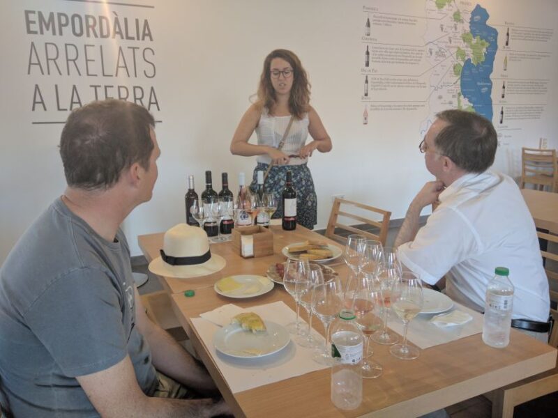 Girona: Local Wineries Tour with Breakfast and Wine Tasting - Discover the Charm of Catalonia’s Wineries Near Girona