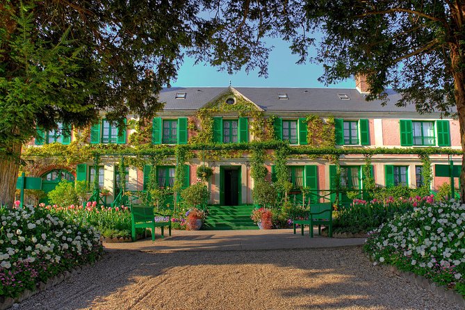Giverny & Auvers sur Oise Private Day Trip with Monet & Van Gogh Tour from Paris - Key Points