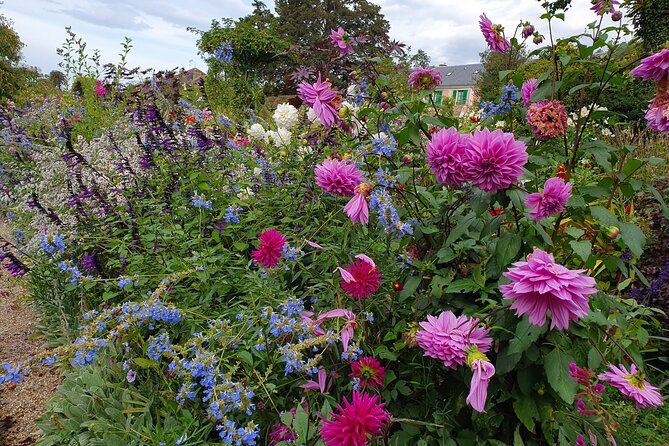 Giverny Half-Day Guided Tour from Paris - Practical Details and Booking Considerations