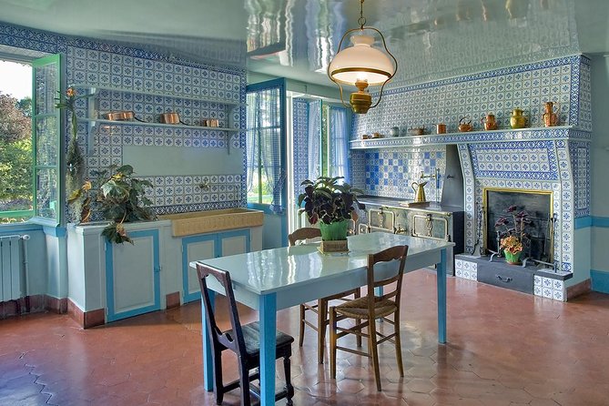 Giverny Half Day Guided Trip with Monet's House & Gardens from Paris by minivan - Visiting Monet’s House and Studio at Your Own Pace