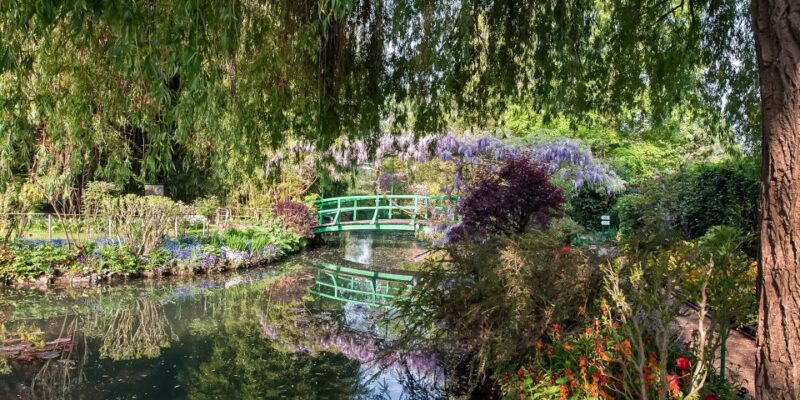 Giverny: Monet's House and Gardens Guided Tour - Practical Tips for Visiting Monet’s Gardens